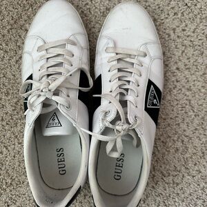 GUESS Men's White and Black Sneakers